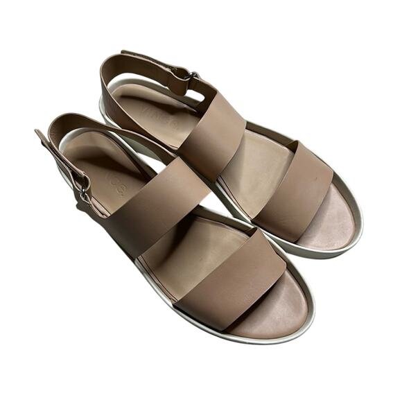 Vince Nude White Platform Thick Strap Sandals Neutral Minimalist Closet Staple - Picture 1 of 11